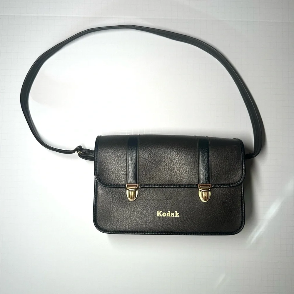 Vintage 1970s Kodak Black Leatherette Camera Bag – Classic Hardware – 10.5” x 6”